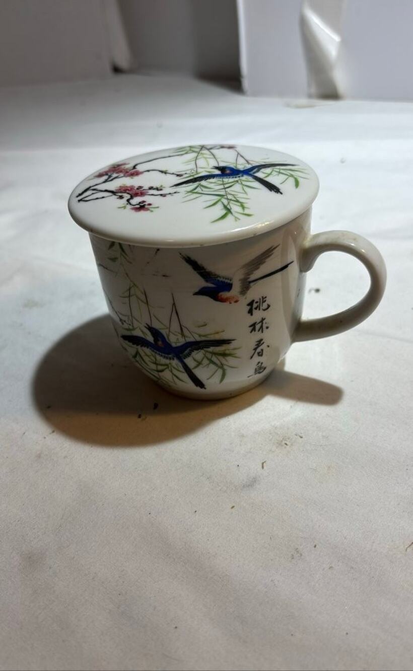Vintage Chinese Porcelain Tea Cup with Lid